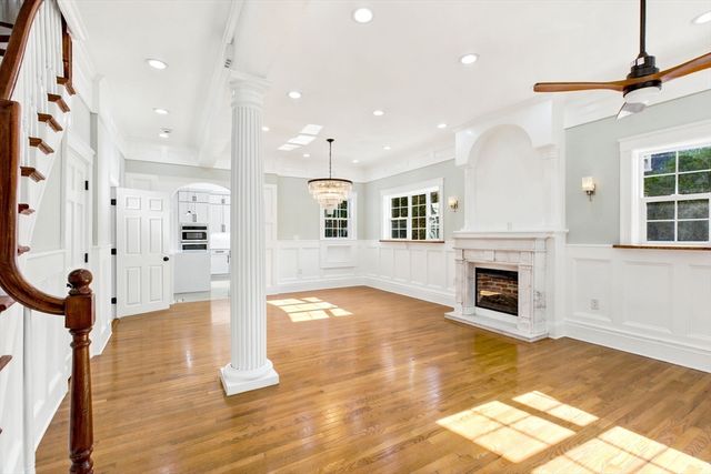 10 Washington Park 1RIGHT, Newton, MA 02460