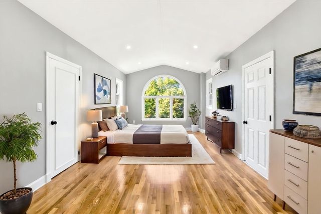 10 Washington Park 1RIGHT, Newton, MA 02460