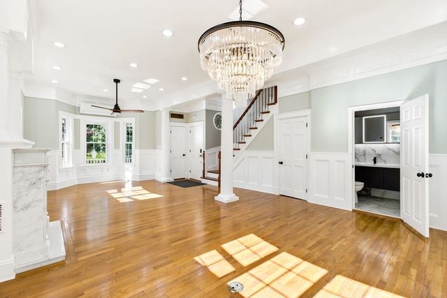 10 Washington Park 1RIGHT, Newton, MA 02460