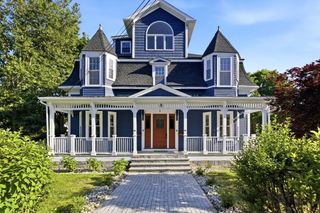 10 Washington Park 1RIGHT, Newton, MA 02460