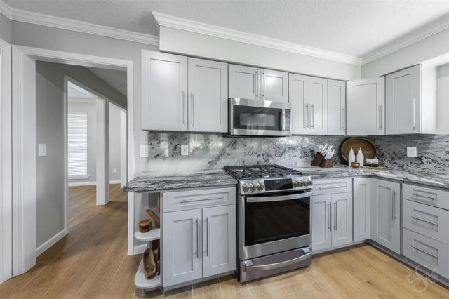 2507 Pine Bend Dr, Houston, TX 77339