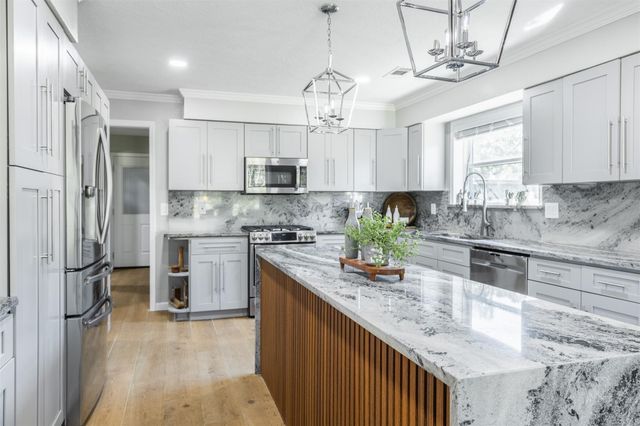 2507 Pine Bend Dr, Houston, TX 77339
