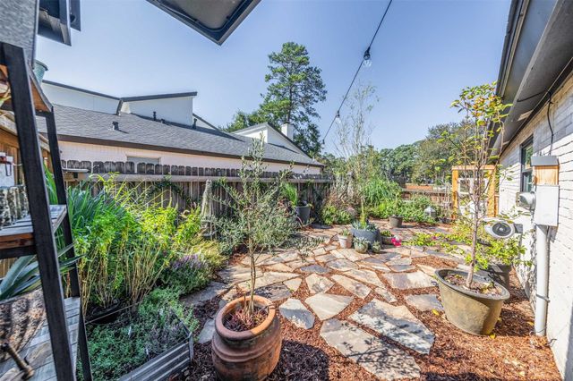 2507 Pine Bend Dr, Houston, TX 77339