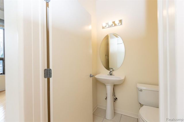 315 2nd Street 203, Ann Arbor, MI 48103