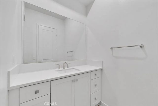 165 Baluster, Irvine, CA 92618