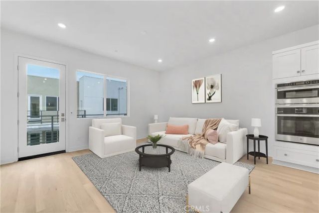 165 Baluster, Irvine, CA 92618