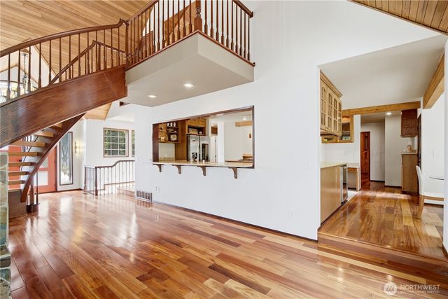 4739 Fernridge Lane, Mercer Island, WA 98040