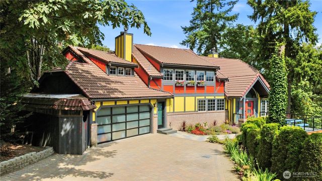 4739 Fernridge Lane, Mercer Island, WA 98040