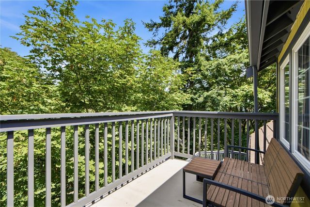 4739 Fernridge Lane, Mercer Island, WA 98040