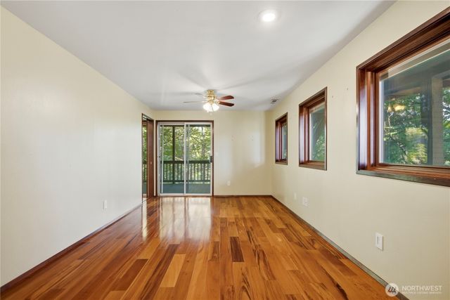 4739 Fernridge Lane, Mercer Island, WA 98040