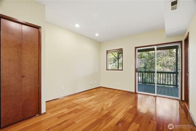 4739 Fernridge Lane, Mercer Island, WA 98040