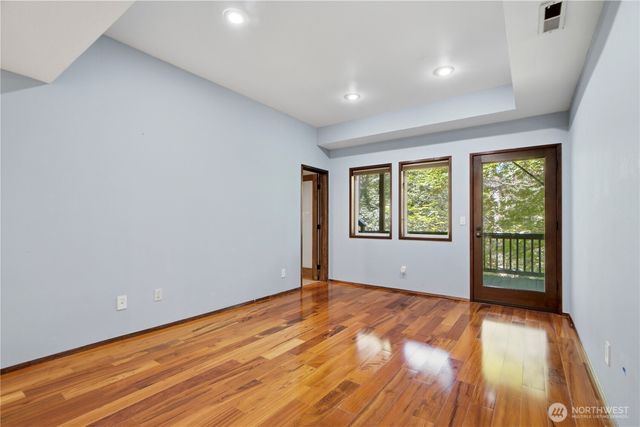 4739 Fernridge Lane, Mercer Island, WA 98040
