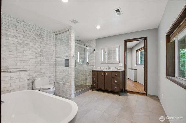 4739 Fernridge Lane, Mercer Island, WA 98040