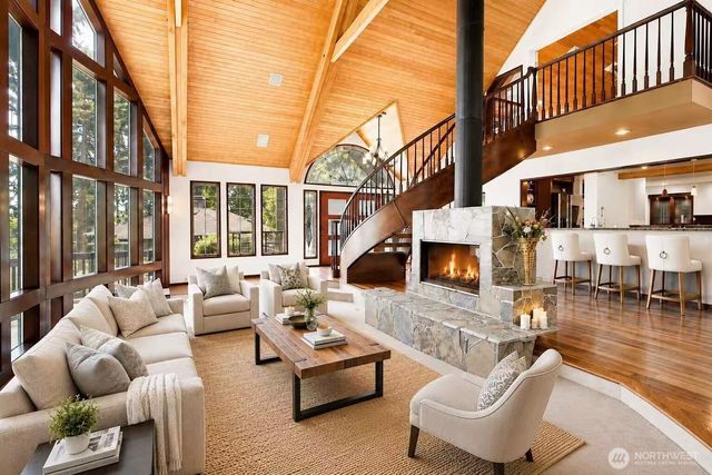 4739 Fernridge Lane, Mercer Island, WA 98040