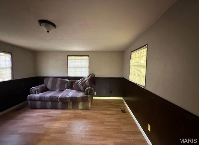 1120 Highmont Drive, St Louis, MO 63135