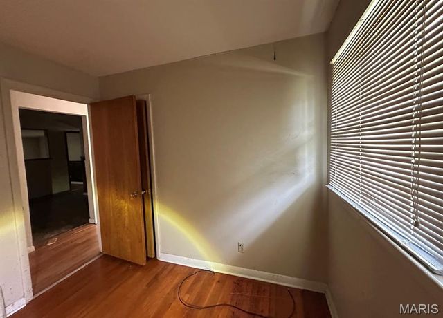 1120 Highmont Drive, St Louis, MO 63135