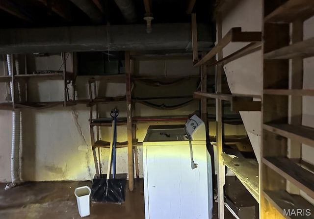 1120 Highmont Drive, St Louis, MO 63135