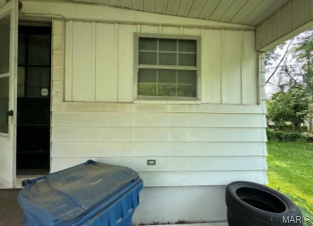 1120 Highmont Drive, St Louis, MO 63135