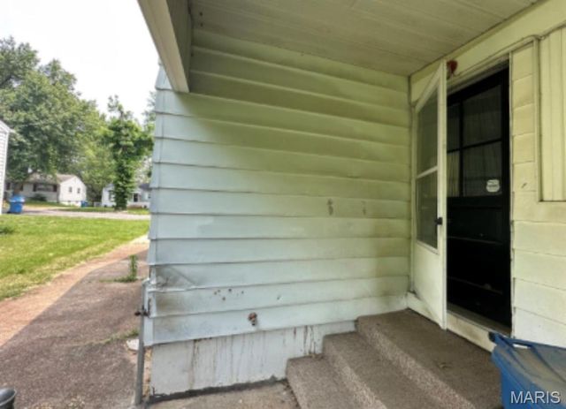 1120 Highmont Drive, St Louis, MO 63135