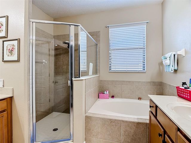 4605 DORAL PARK AVENUE, Kissimmee, FL 34758