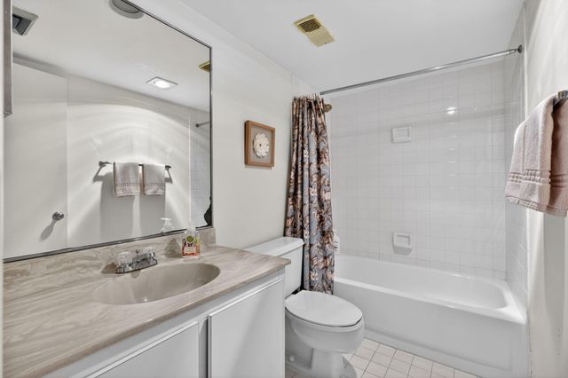 100 OCEAN TRAIL Way 204, Jupiter, FL 33477