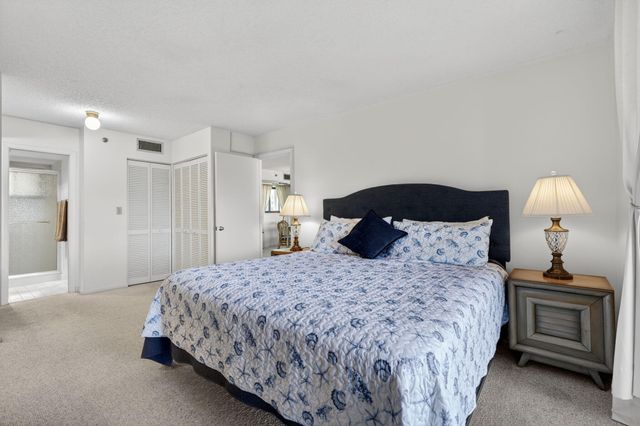 100 OCEAN TRAIL Way 204, Jupiter, FL 33477