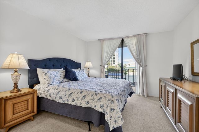 100 OCEAN TRAIL Way 204, Jupiter, FL 33477