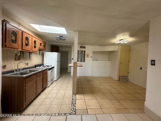 7632 FRANKLIN Drive, El Paso, TX 79915