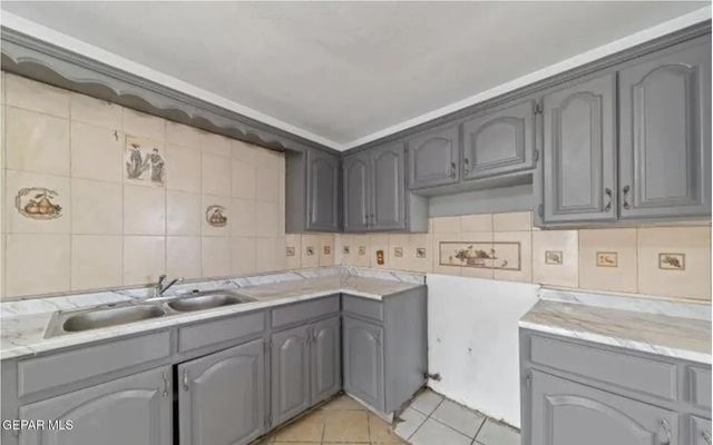 7632 FRANKLIN Drive, El Paso, TX 79915