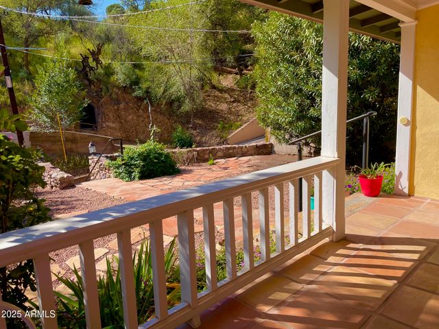 11 SPRING Canyon, Bisbee, AZ 85603