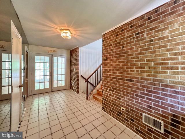 9431 SILVER OAK RD, La Plata, MD 20646