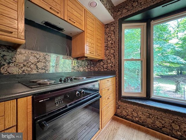 9431 SILVER OAK RD, La Plata, MD 20646