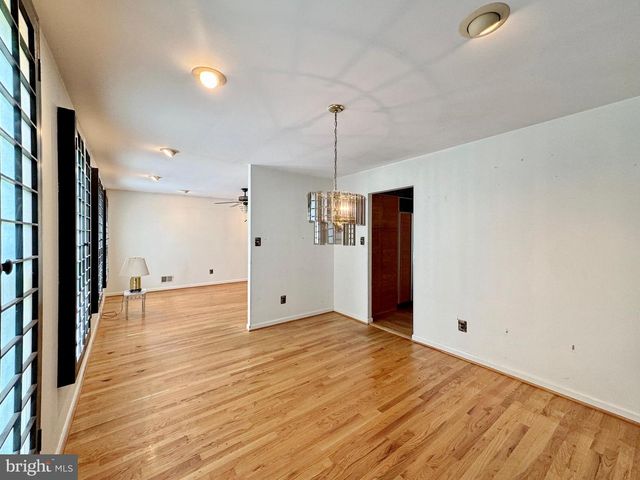 9431 SILVER OAK RD, La Plata, MD 20646