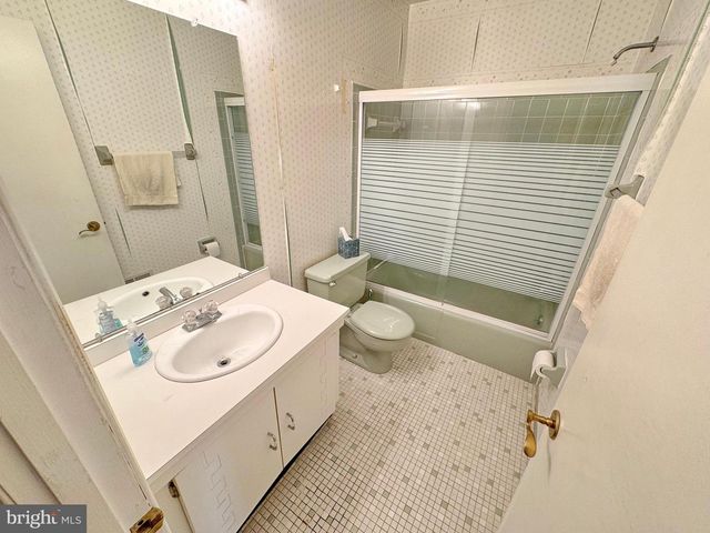 9431 SILVER OAK RD, La Plata, MD 20646