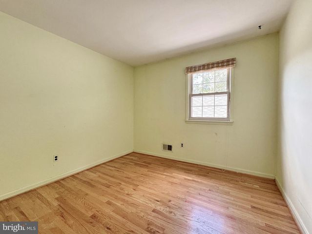 9431 SILVER OAK RD, La Plata, MD 20646