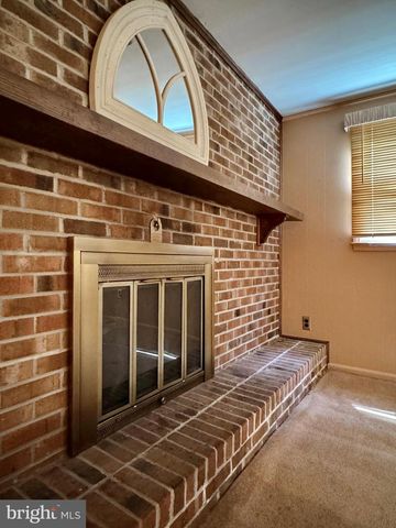 9431 SILVER OAK RD, La Plata, MD 20646