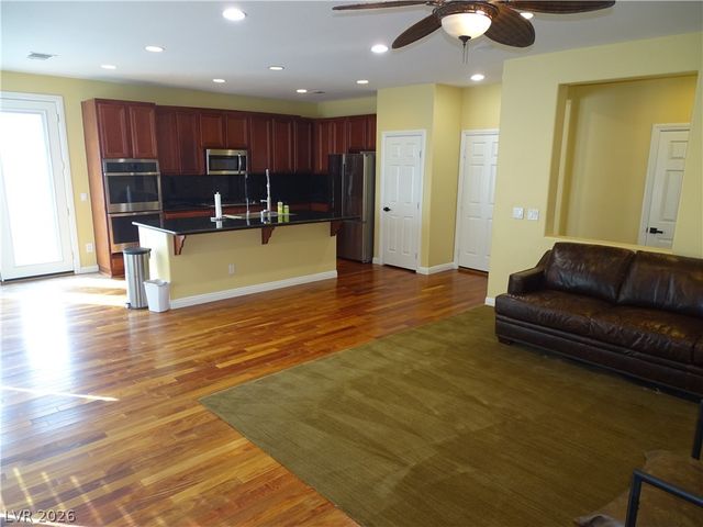 11797 Golden Moments Avenue, Las Vegas, NV 89138