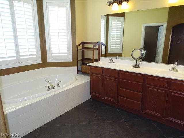 11797 Golden Moments Avenue, Las Vegas, NV 89138