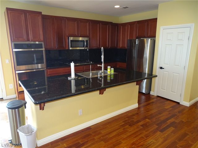 11797 Golden Moments Avenue, Las Vegas, NV 89138