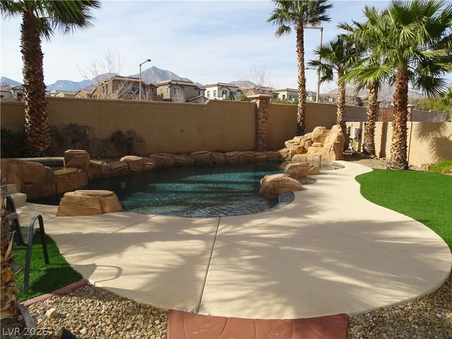 11797 Golden Moments Avenue, Las Vegas, NV 89138