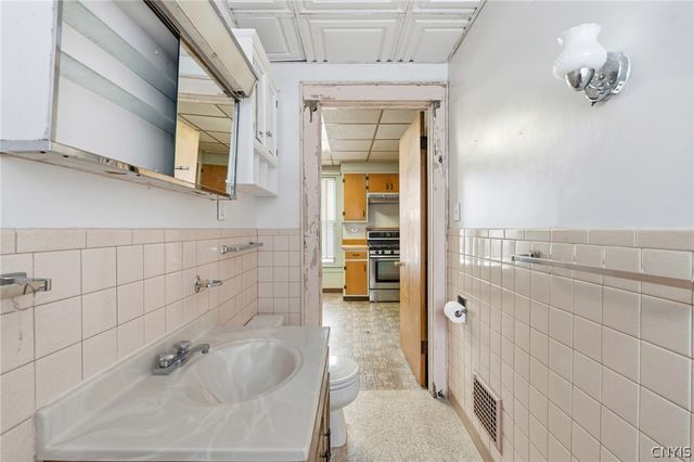 613-615 Highland Street, Syracuse, NY 13203