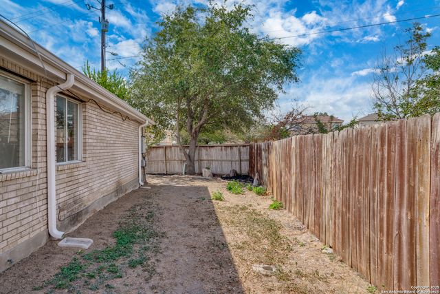 4907 Wood Glen, San Antonio, TX 78244