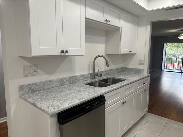 2971 ESTANCIA BOULEVARD 321, Clearwater, FL 33761