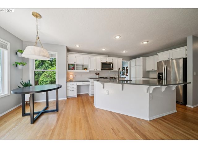 17958 Nw LONE ROCK Dr, Portland, OR 97229