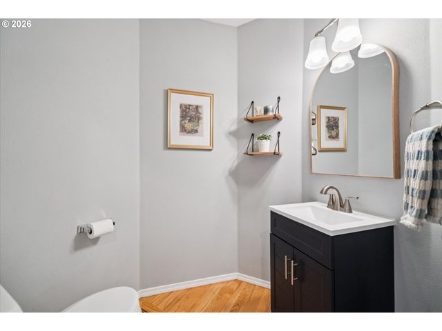 17958 Nw LONE ROCK Dr, Portland, OR 97229