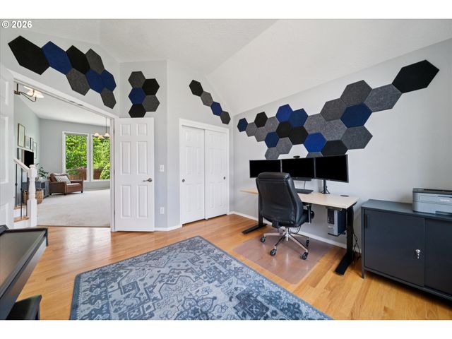 17958 Nw LONE ROCK Dr, Portland, OR 97229