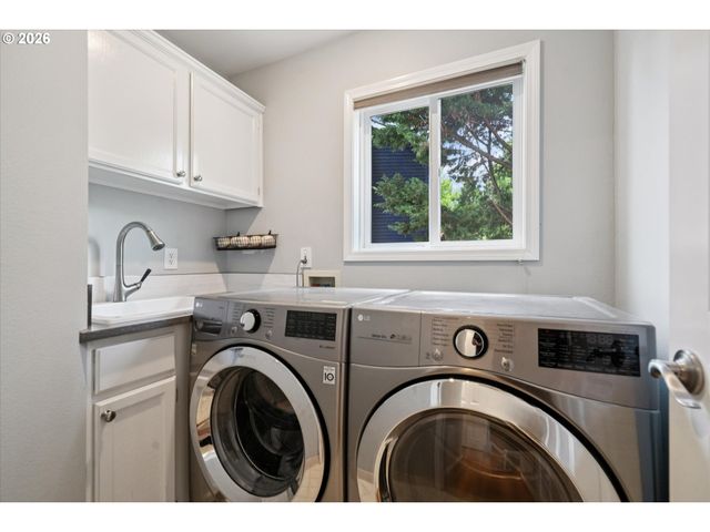 17958 Nw LONE ROCK Dr, Portland, OR 97229