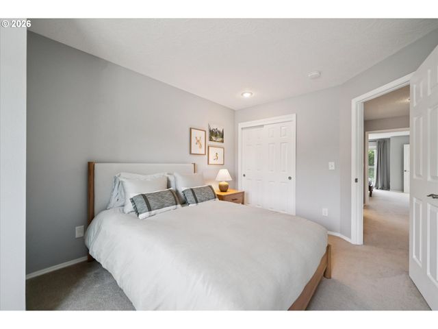 17958 Nw LONE ROCK Dr, Portland, OR 97229