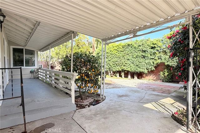 1505 N Rosewood Avenue, Santa Ana, CA 92706