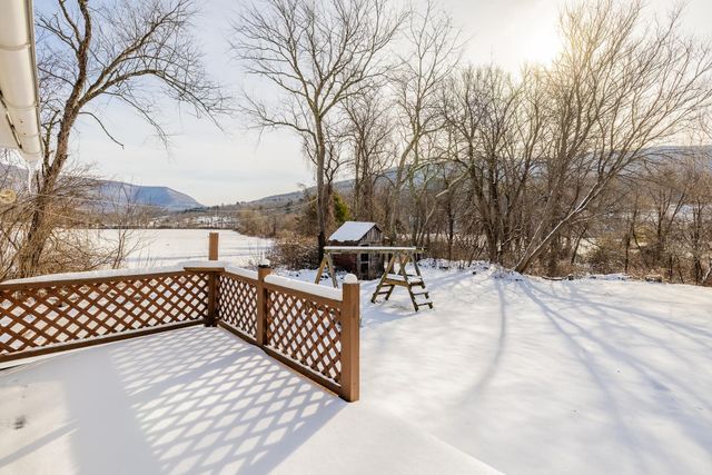 4991 VT Route 313, Arlington, VT 05250